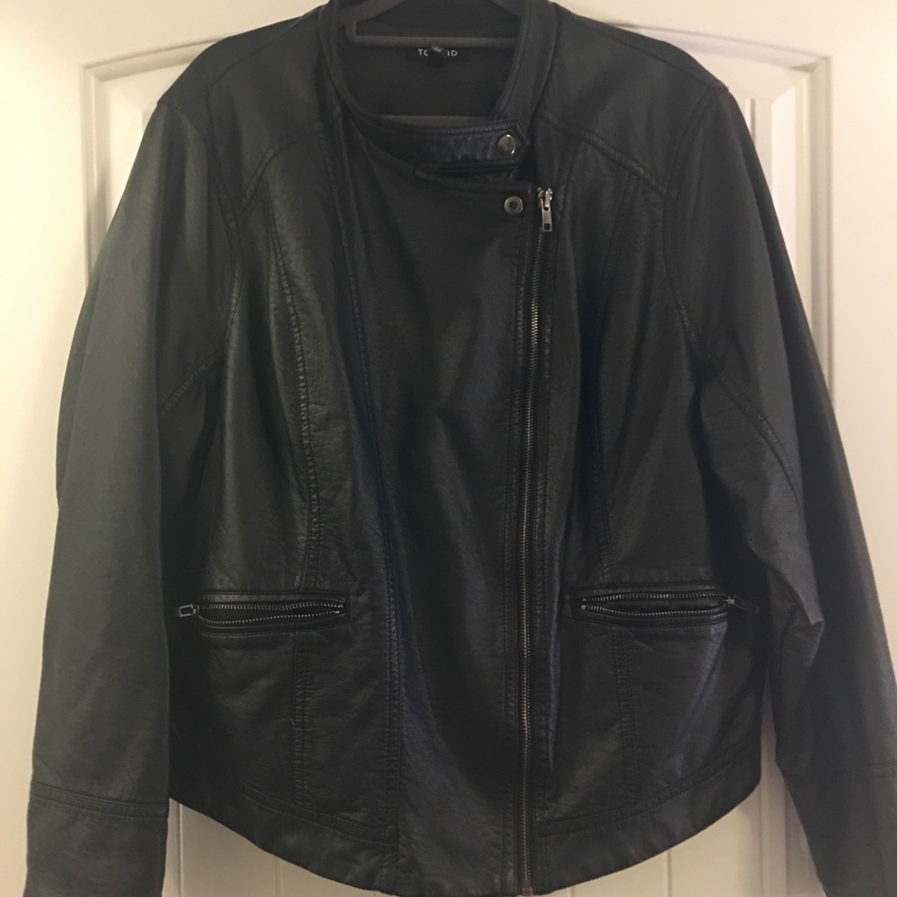 Vegan Torrid jacket 2X zippers & snaps work.
